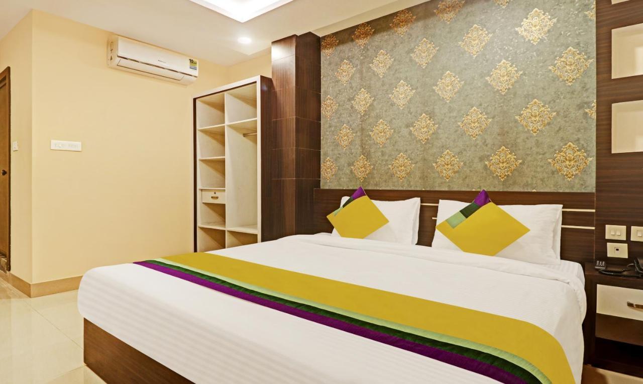 Itsy Hotels Sapphire Residency Manjeri Eksteriør bilde